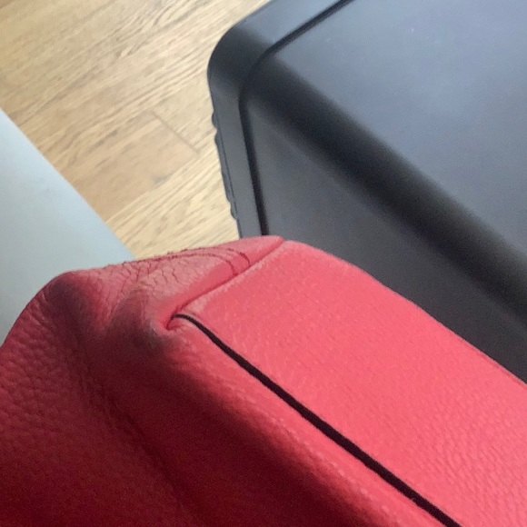 EUC Leather Kate Spade Shoulder Bag W/ 2 Straps - Picture 10 of 14